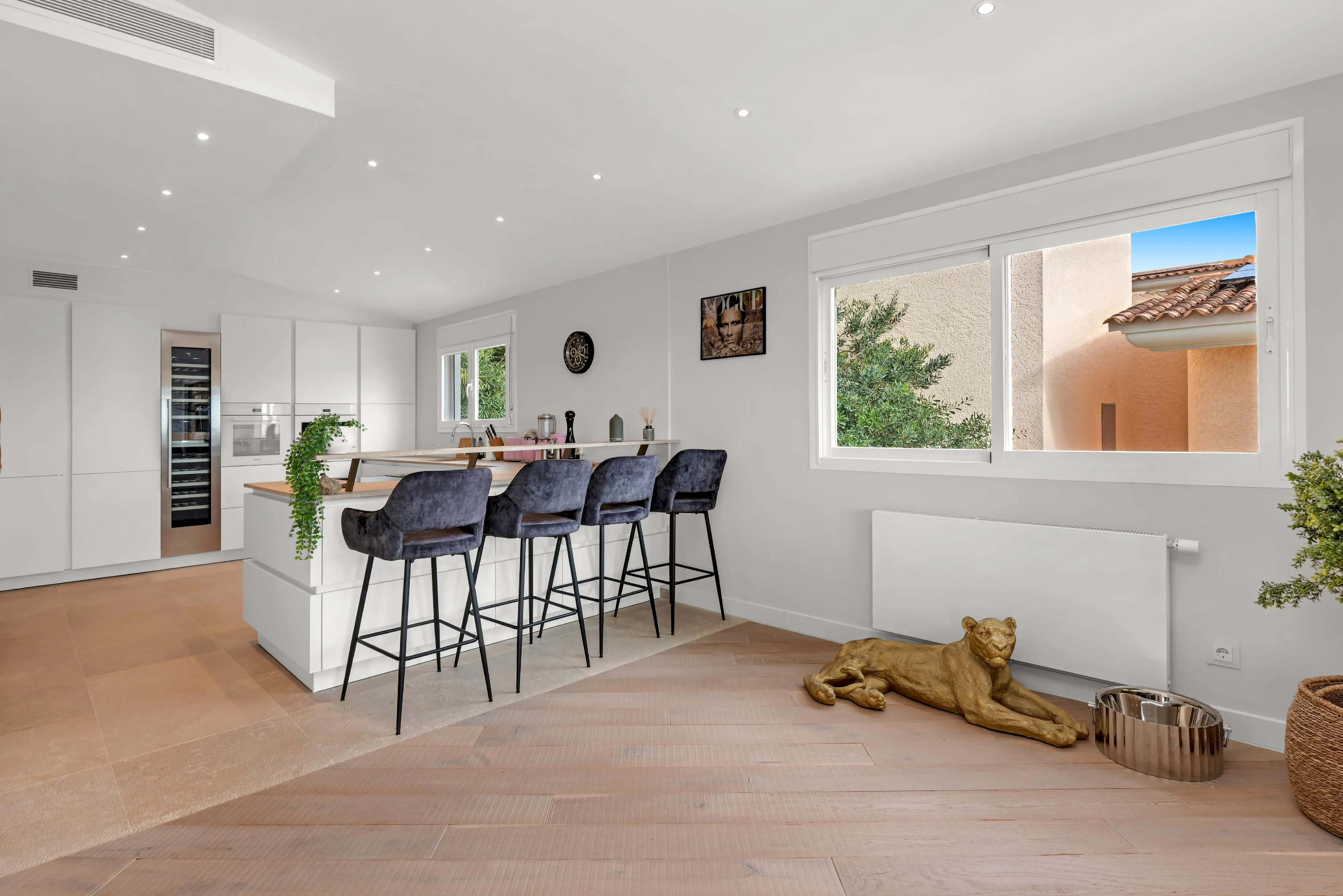 Moderne villa med spektakulær havudsigt-11