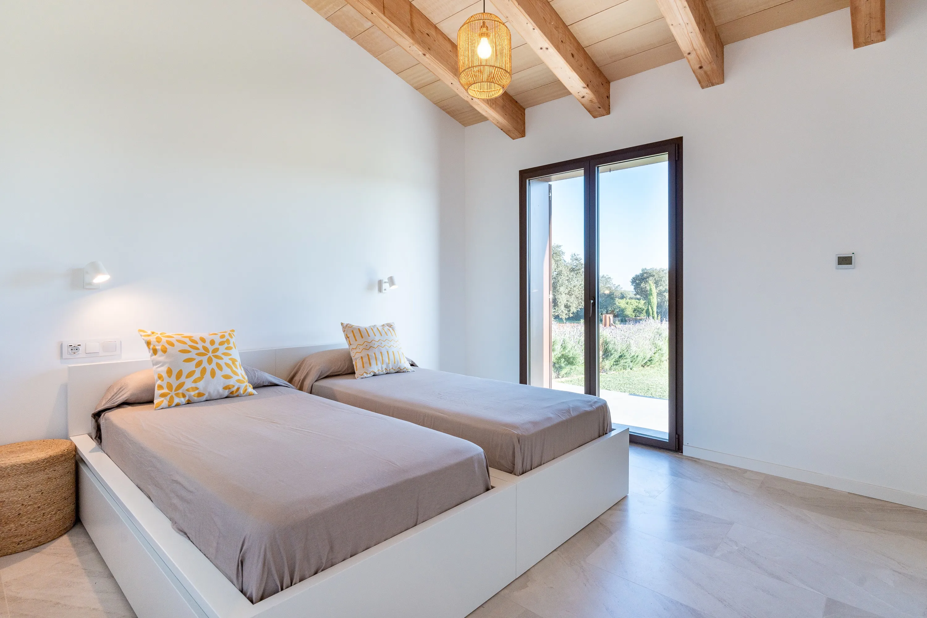 Oportunidad única: Encantadora casa de campo acabada y solar edificable con proyecto en Inca-11