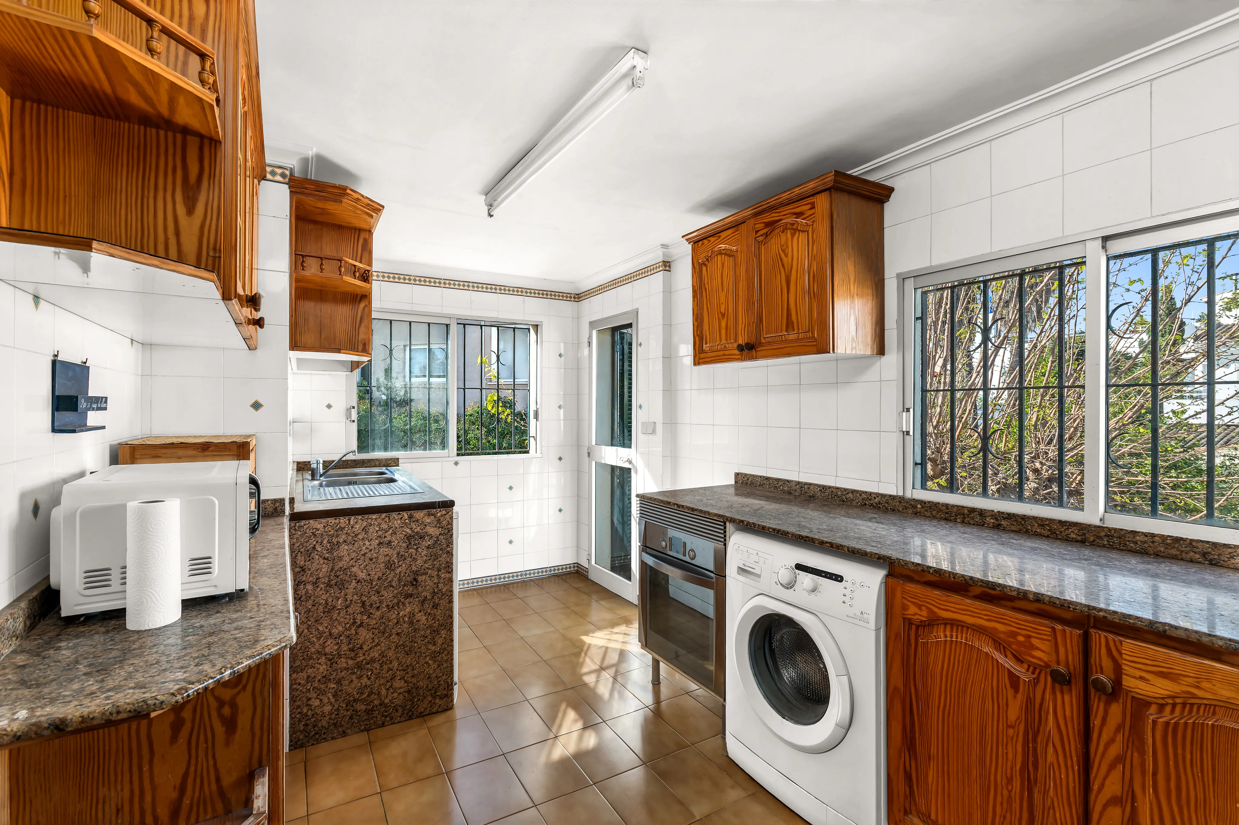 Величественная вилла 1940-х годов с садом-оазисом и панорамной башней в Сон-Армадамсе-5