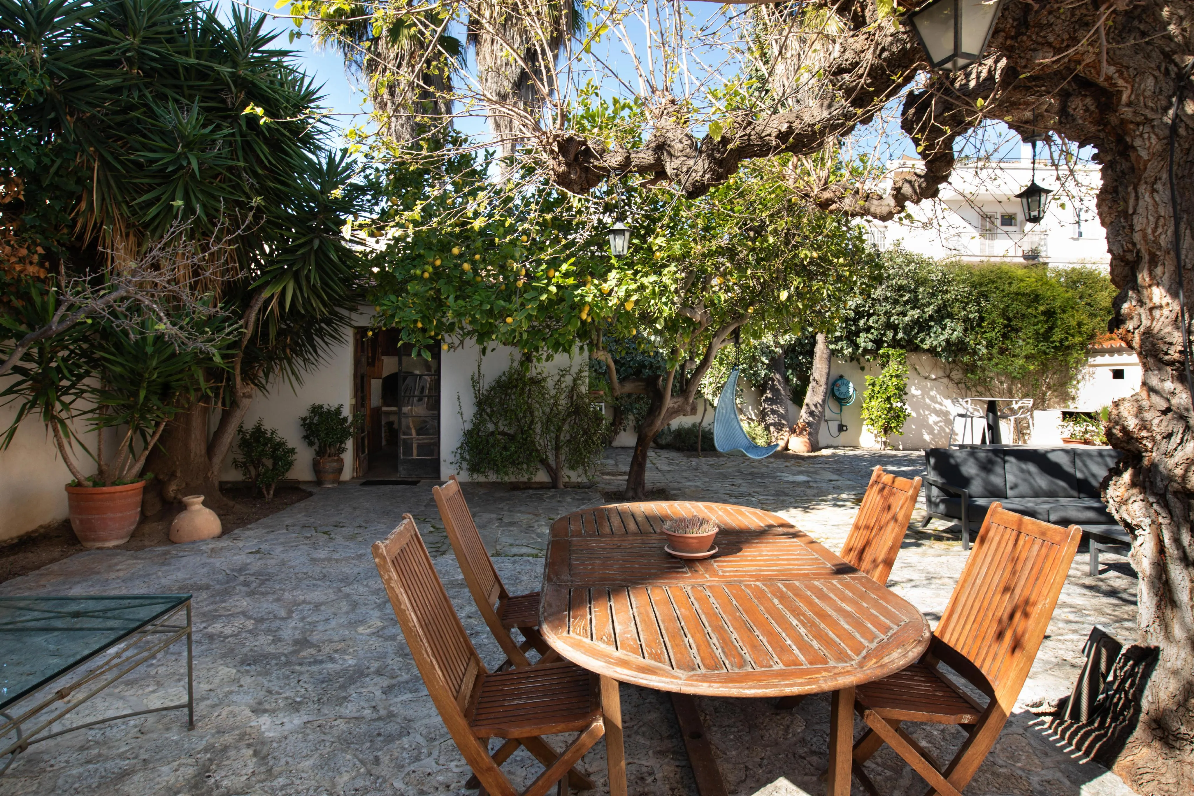 Villa seigneuriale des années 1940 avec jardin d'oasis et tour panoramique à Son Armadams-4