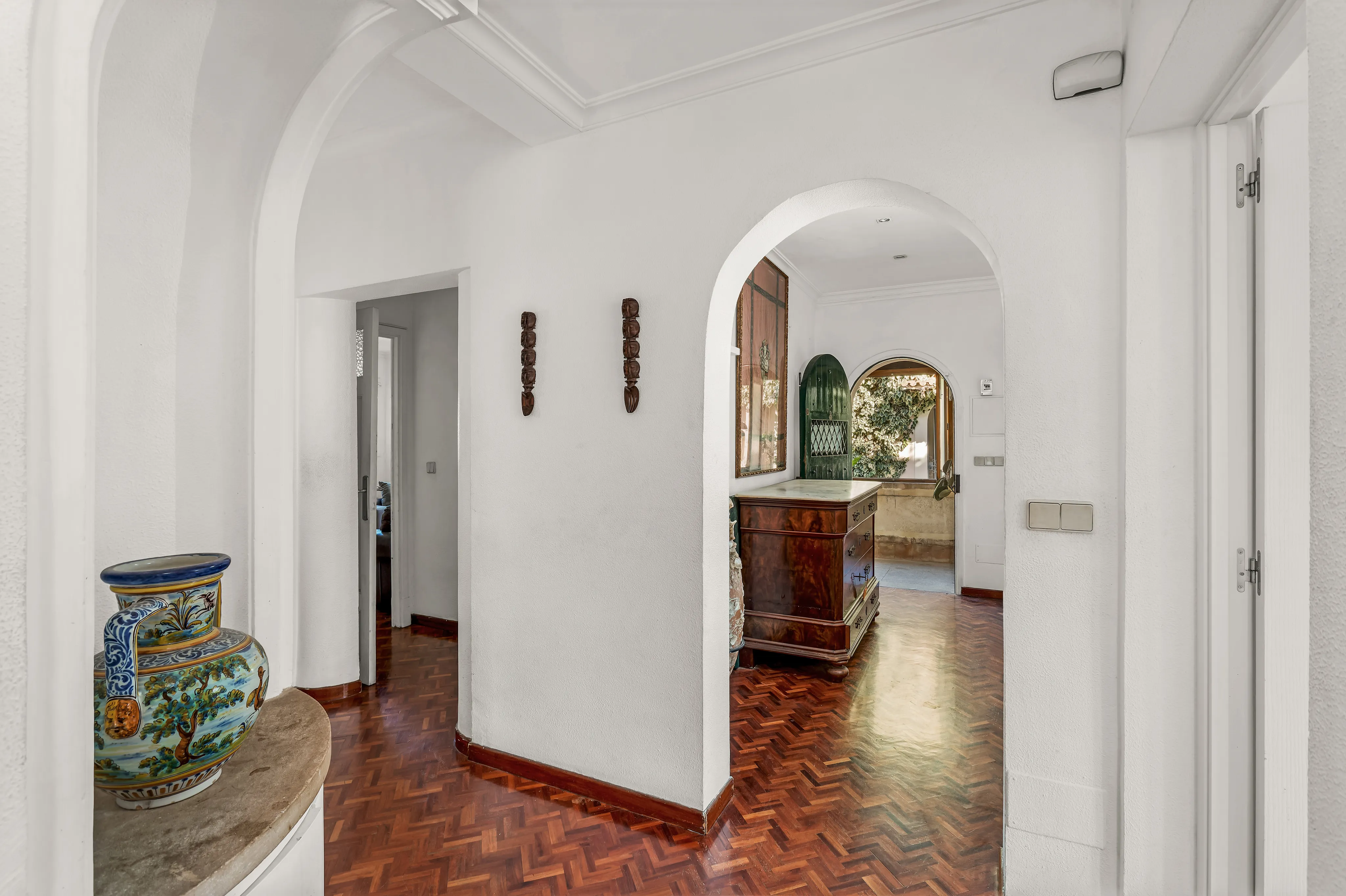 Величественная вилла 1940-х годов с садом-оазисом и панорамной башней в Сон-Армадамсе-8