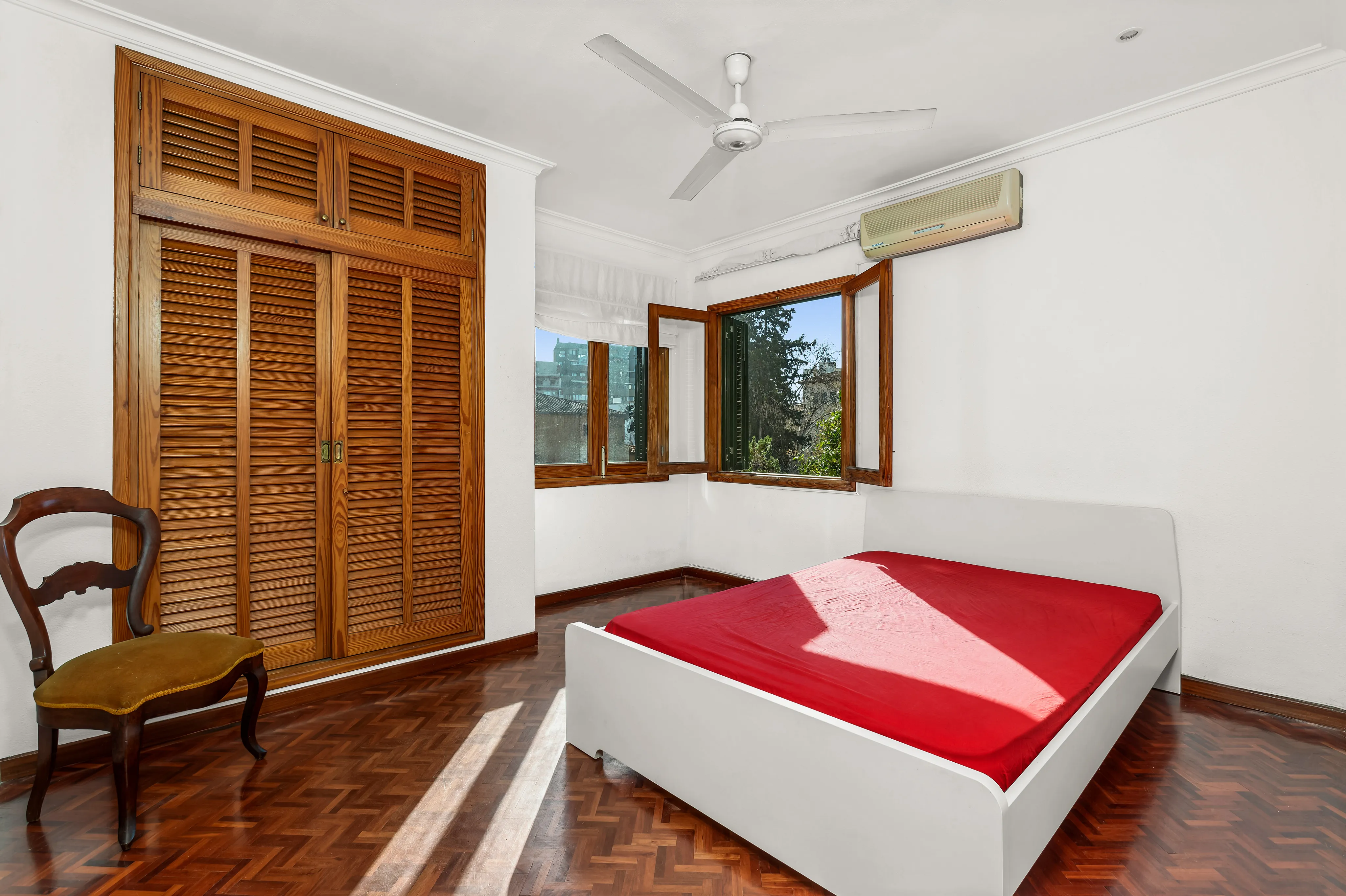 Величественная вилла 1940-х годов с садом-оазисом и панорамной башней в Сон-Армадамсе-14