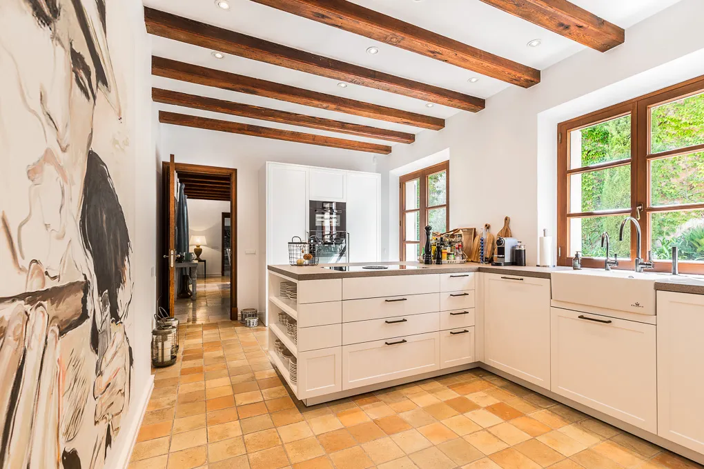 Zelfvoorzienend luxe landhuis met eigen bos-10