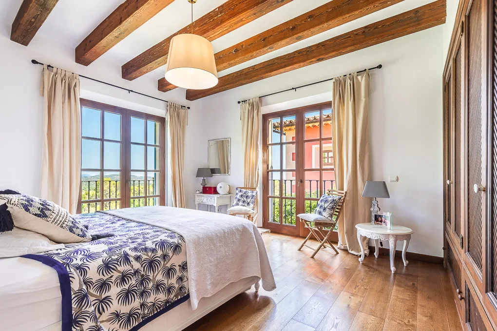 Tu Paraíso Privado: Donde la Elegancia Atemporal se Encuentra con el Lujo Sostenible-13