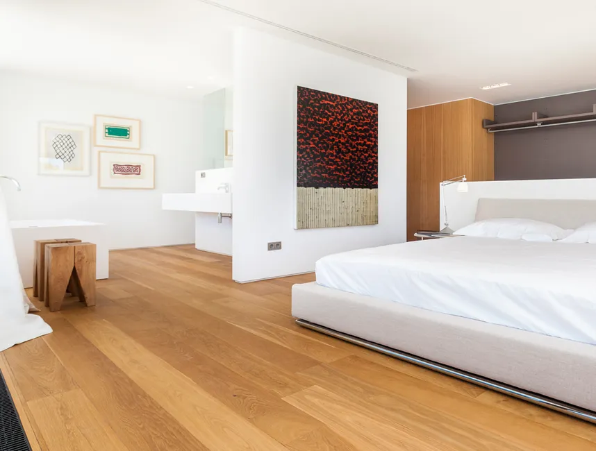 Iconische vakantievilla direct aan zee met privétoegang tot de zee-16