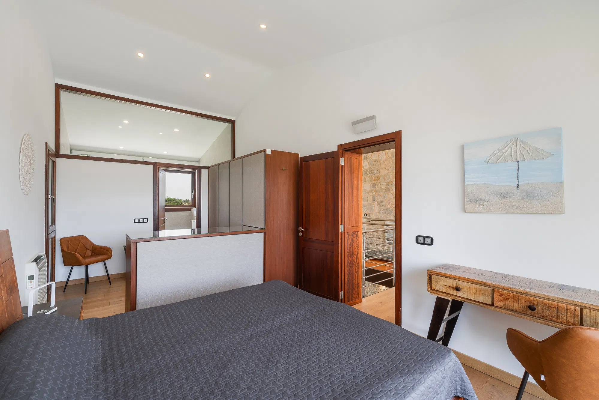 Elegant villa with ETV license, pool, and mountain views in a peaceful setting-15