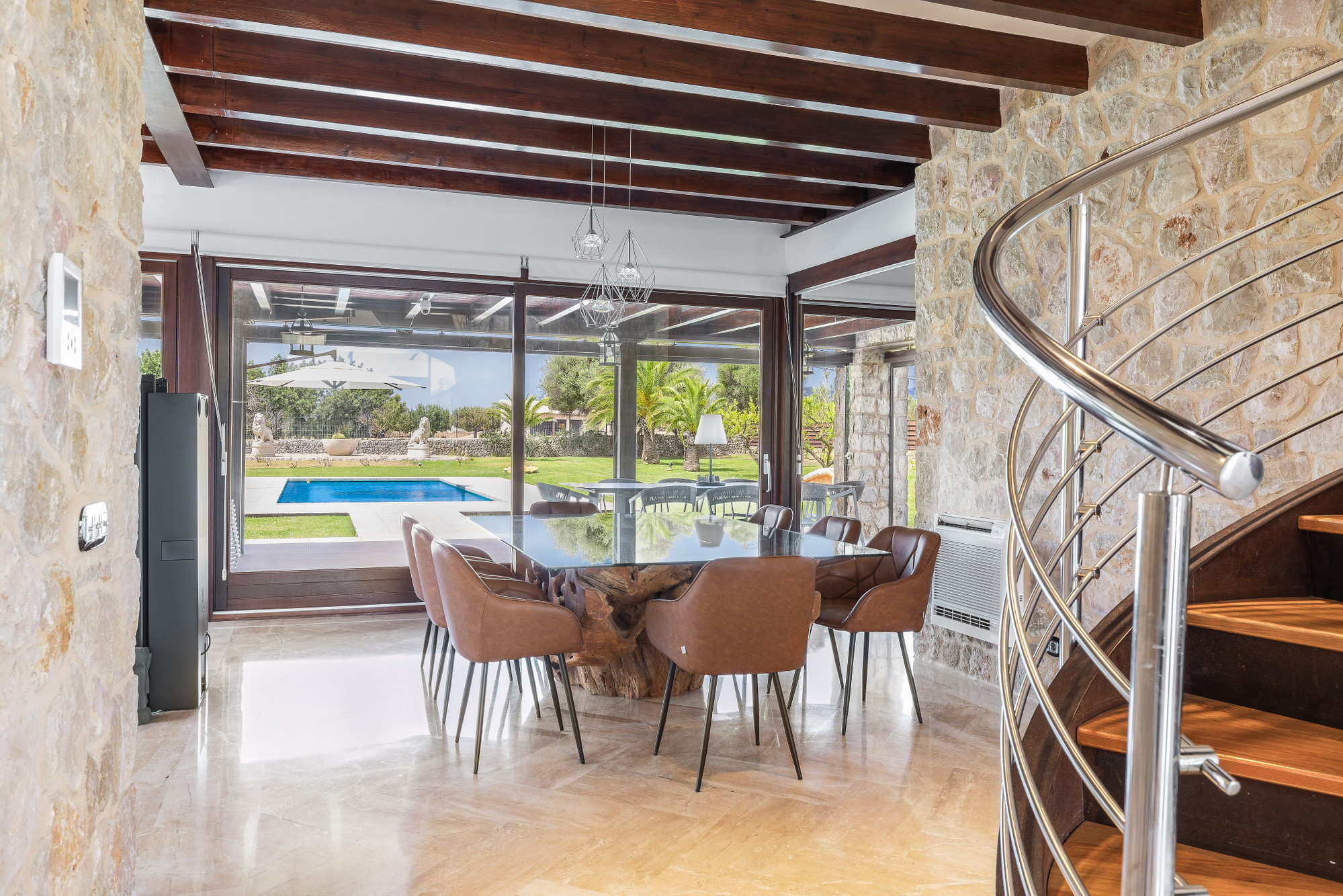 Elegant villa with ETV license, pool, and mountain views in a peaceful setting-6