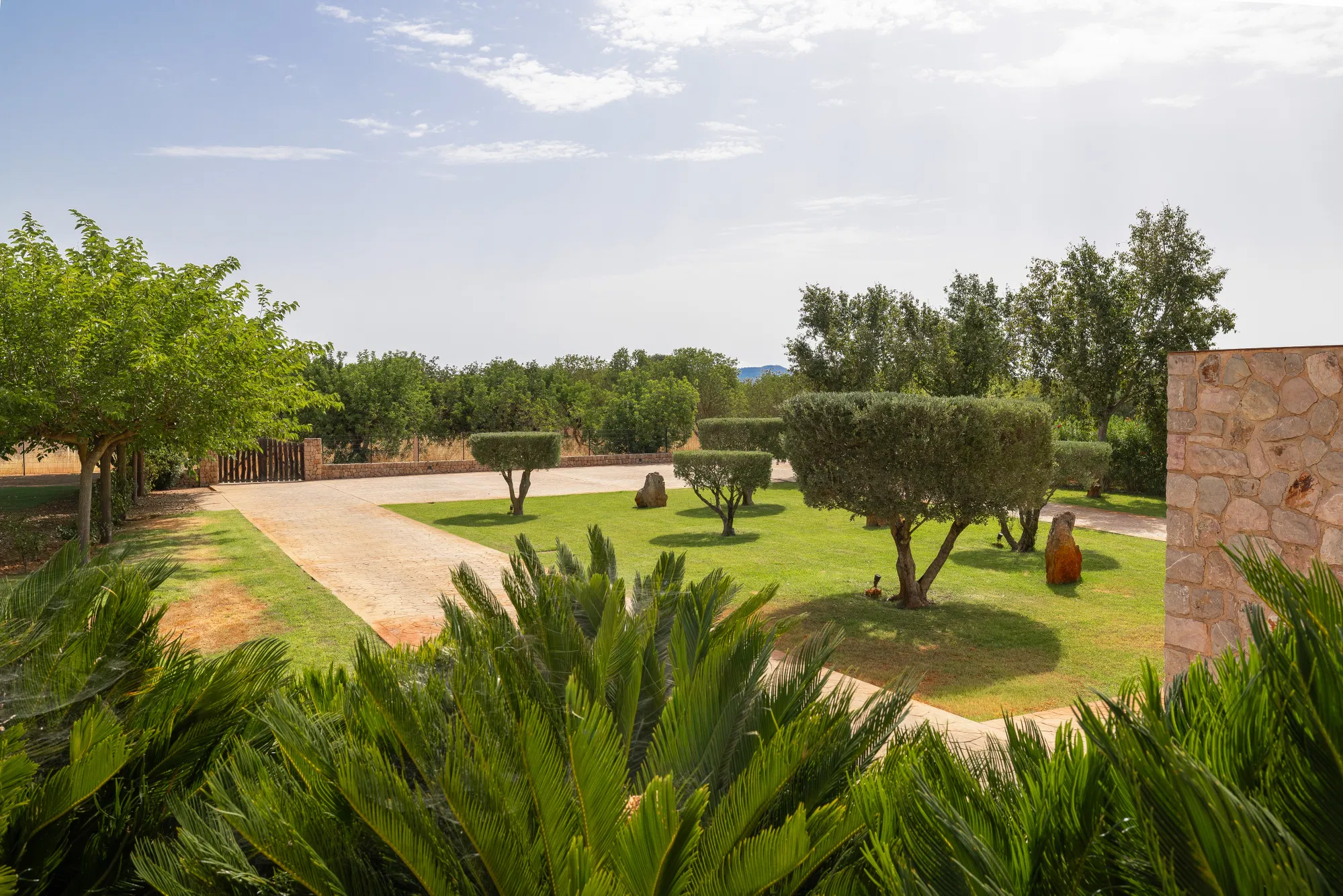 Elegant villa with ETV license, pool, and mountain views in a peaceful setting-23