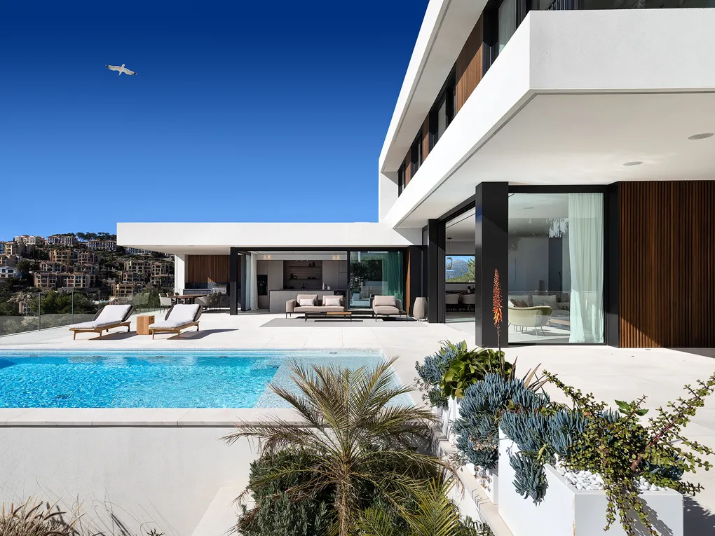 Spectacular new built villa with sea views-15