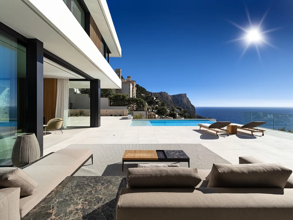 Spectacular new built villa with sea views-1