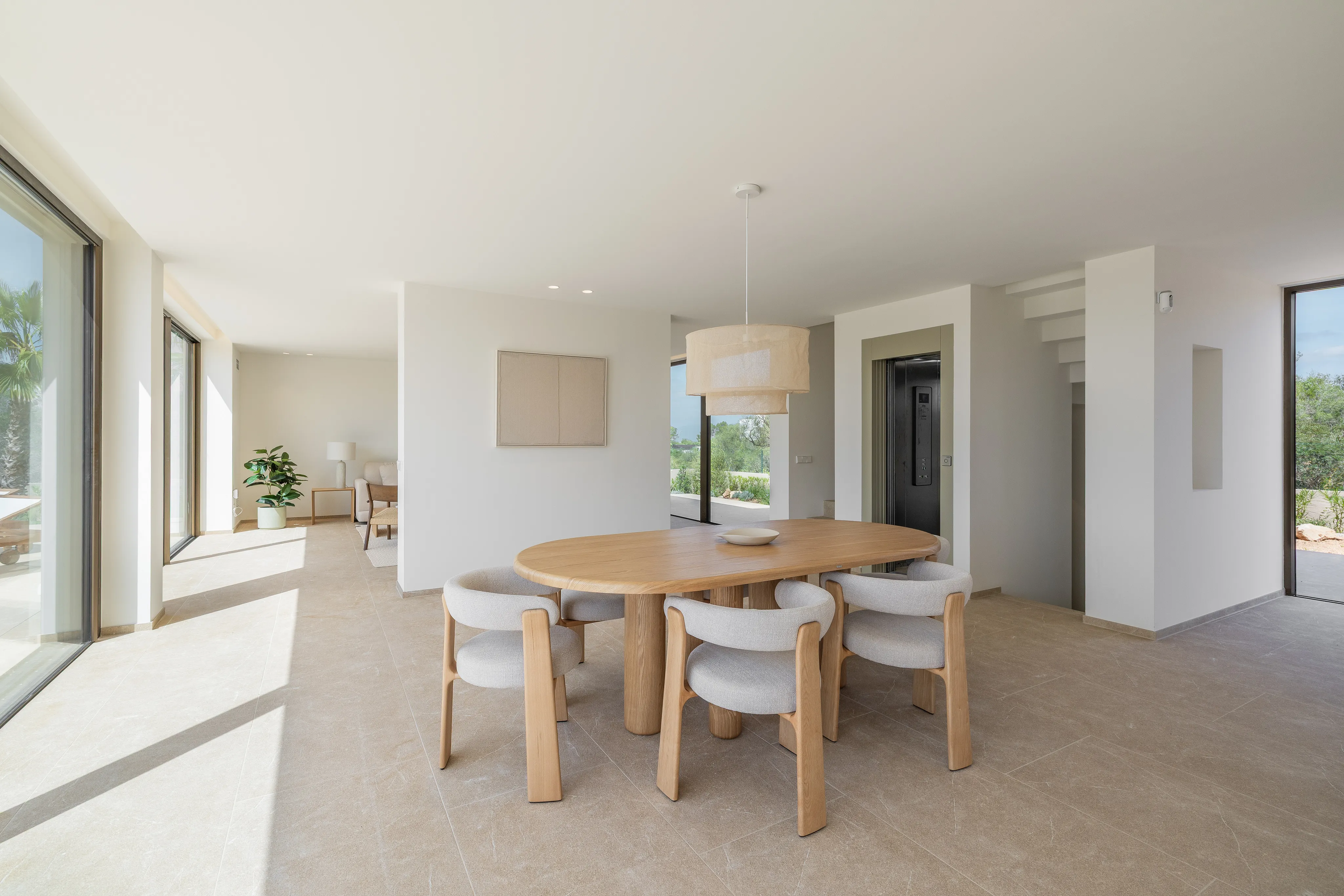 Exclusive villa in Son Gual with pool, garden and sea views-8