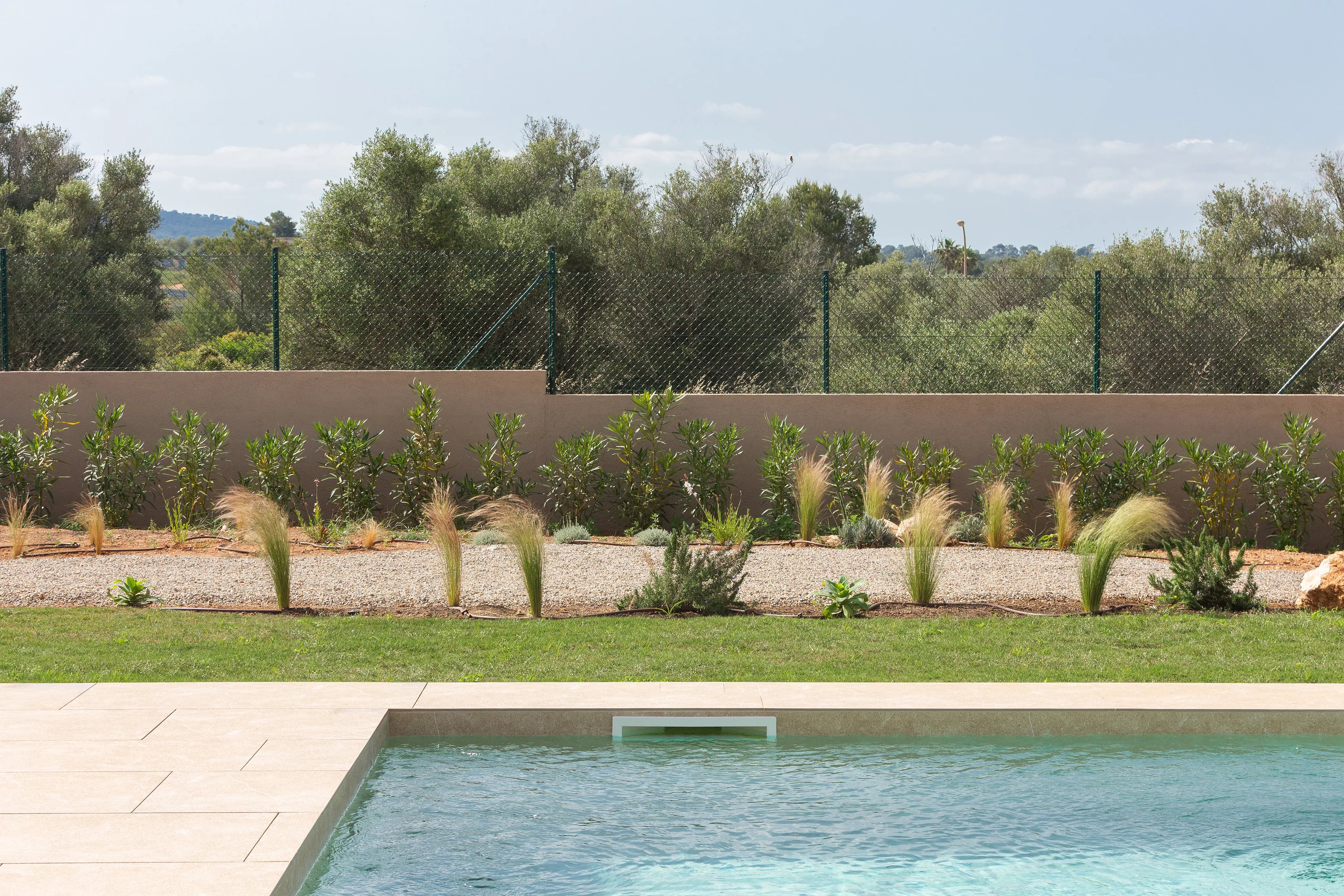 Exclusive villa in Son Gual with pool, garden and sea views-18