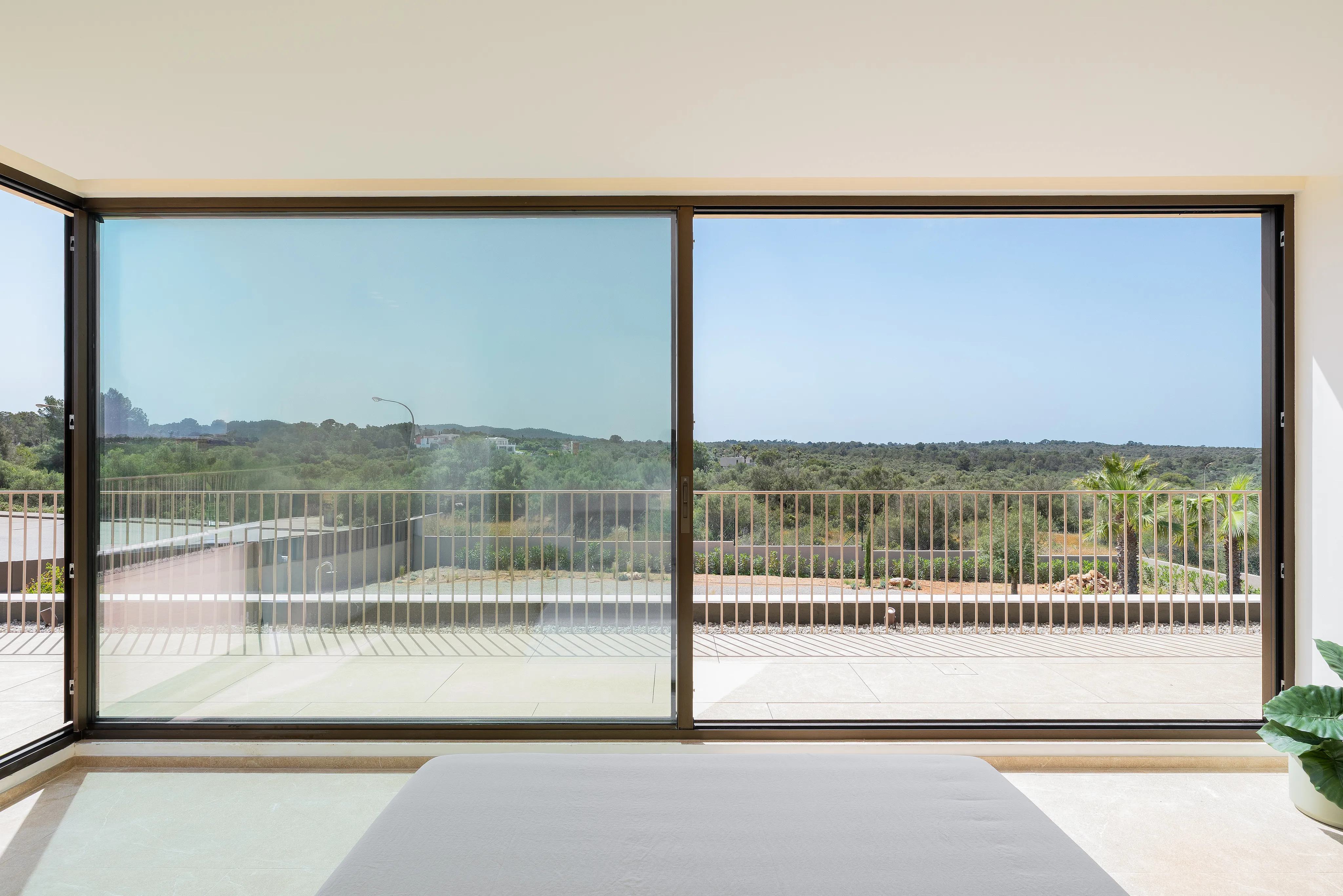 Exclusive villa in Son Gual with pool, garden and sea views-14