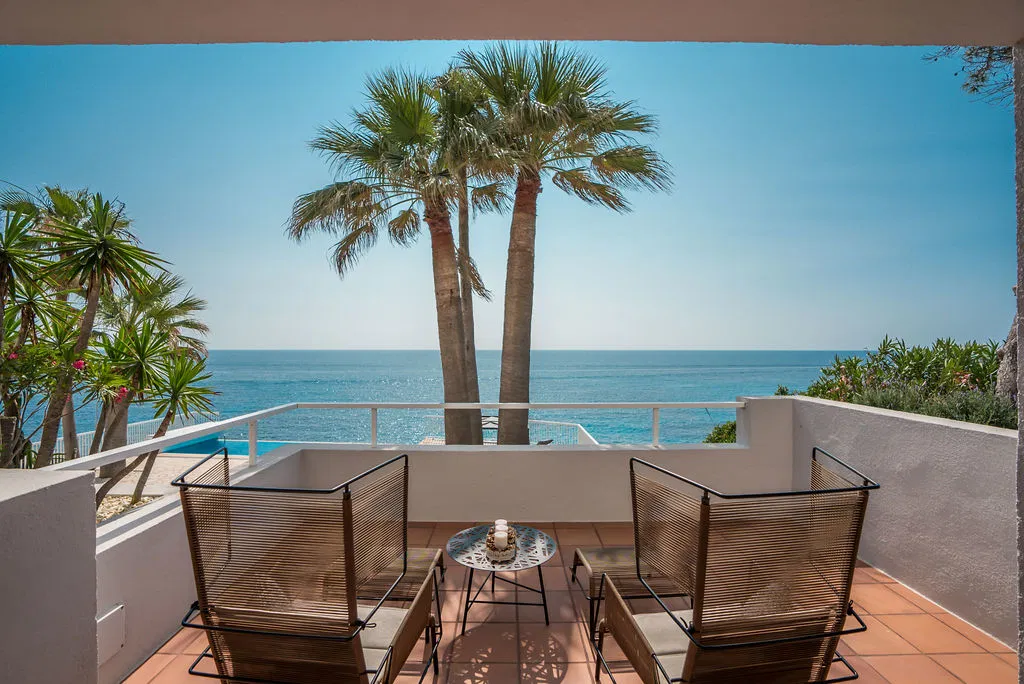 Villa exclusive en première ligne de mer avec accès direct à l'eau et vue fantastique sur la mer-10