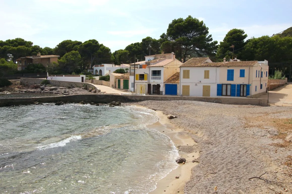 Rare building plot on the first sea line of Sa Pedruscada-2