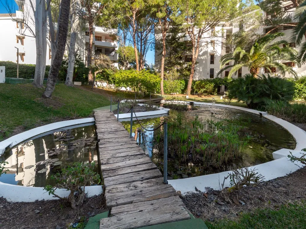 Apartment in exclusive community-13