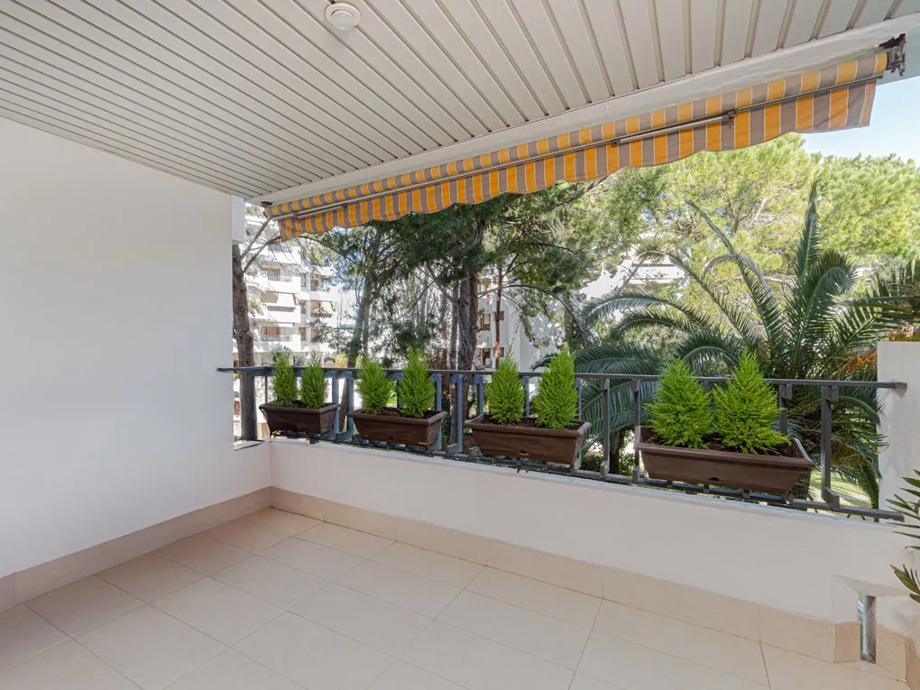 Apartment in exclusive community-11