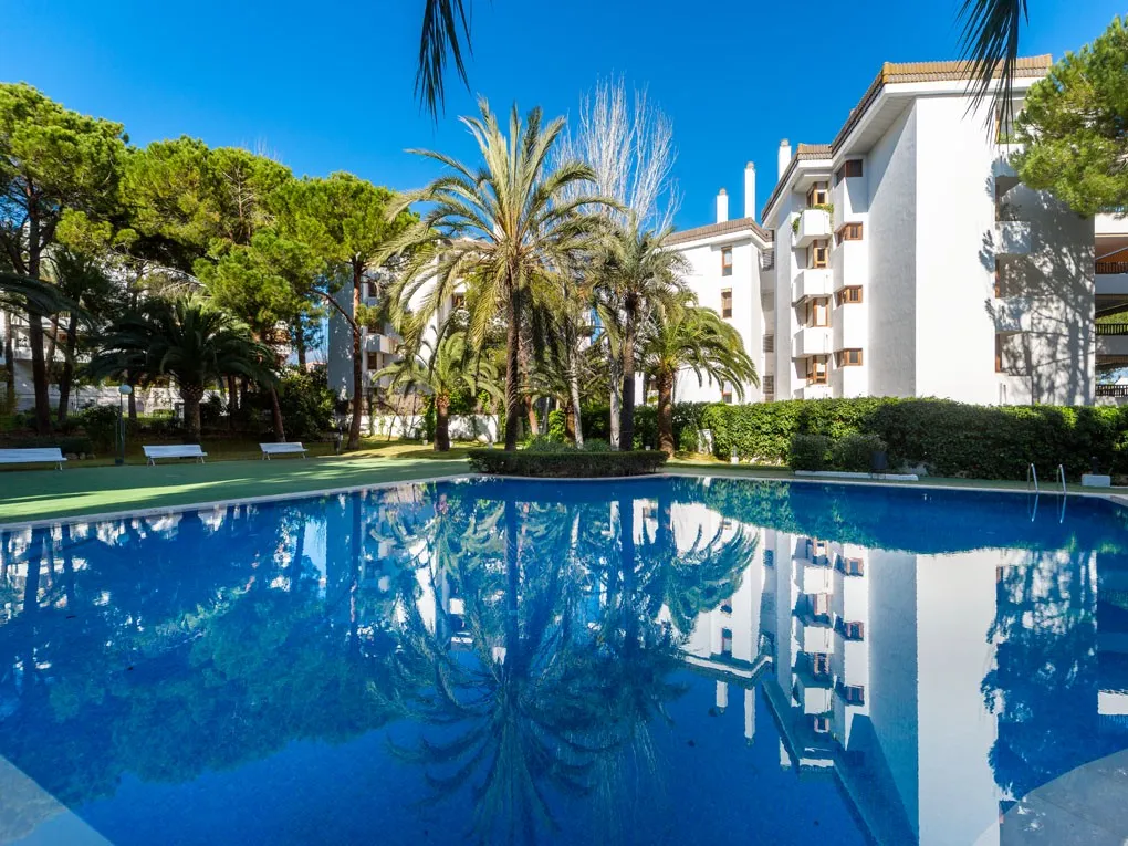 Apartment in exclusive community-2