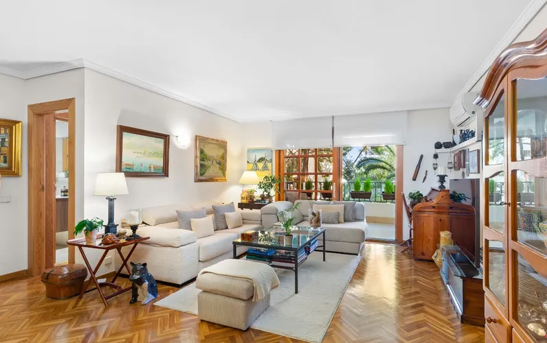 Apartment in exclusive community