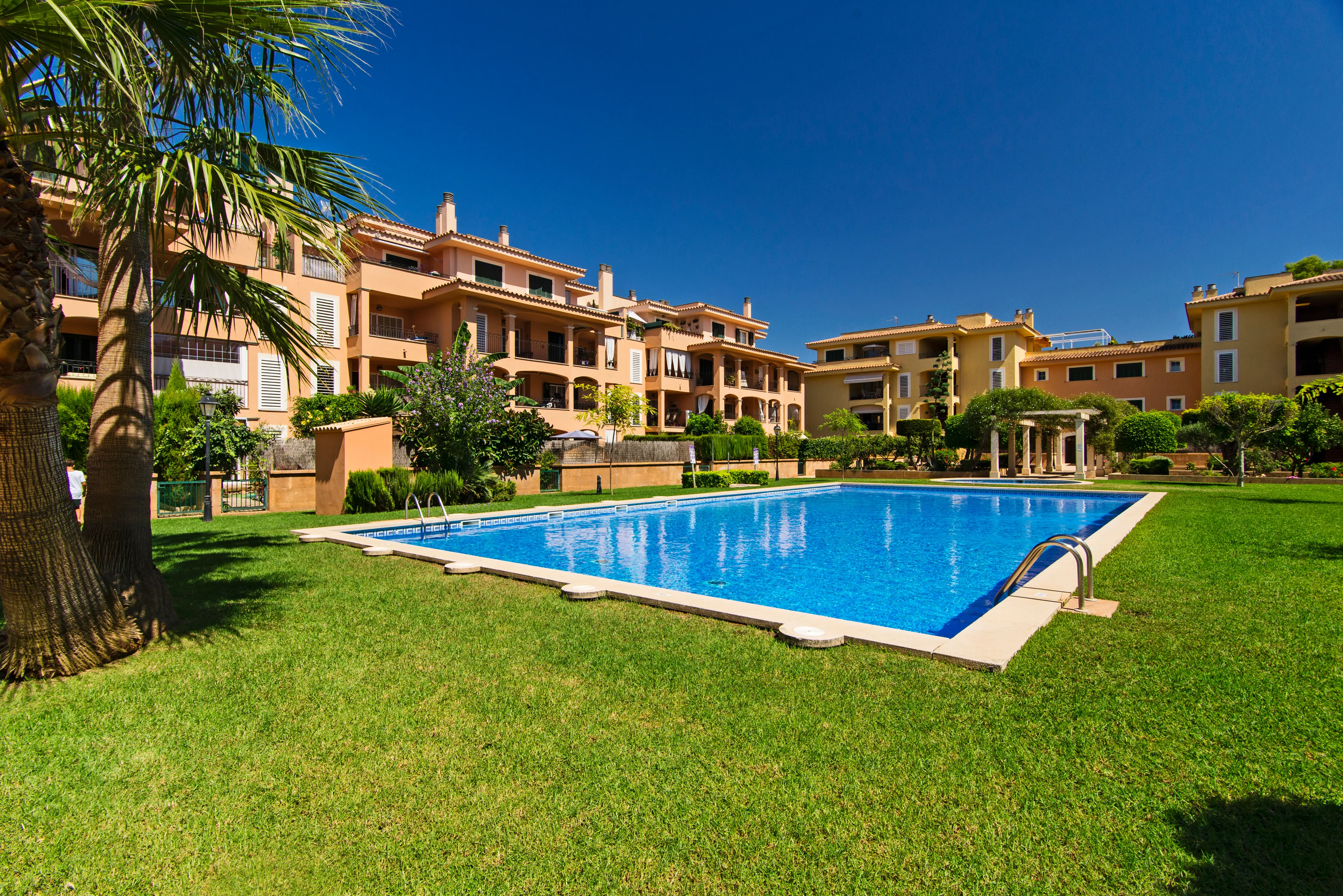 Beautiful penthouse in Puig de Ros-1