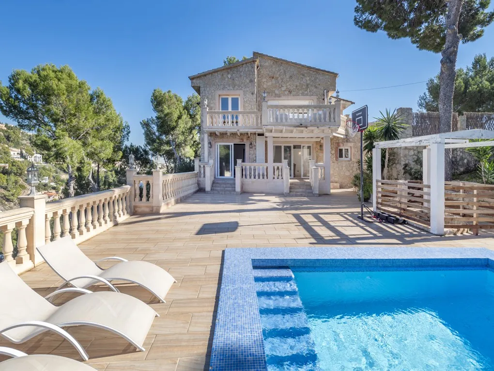 Sea-view villa in Costa d'en Blanes-1