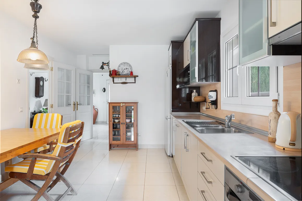 Mediterraan halfvrijstaand huis met zwembad in Puig de Ros-6