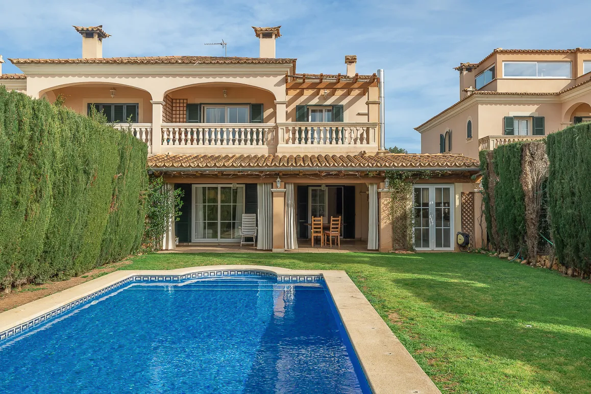 Xallet aparellat amb piscina a Puig de Ros-21