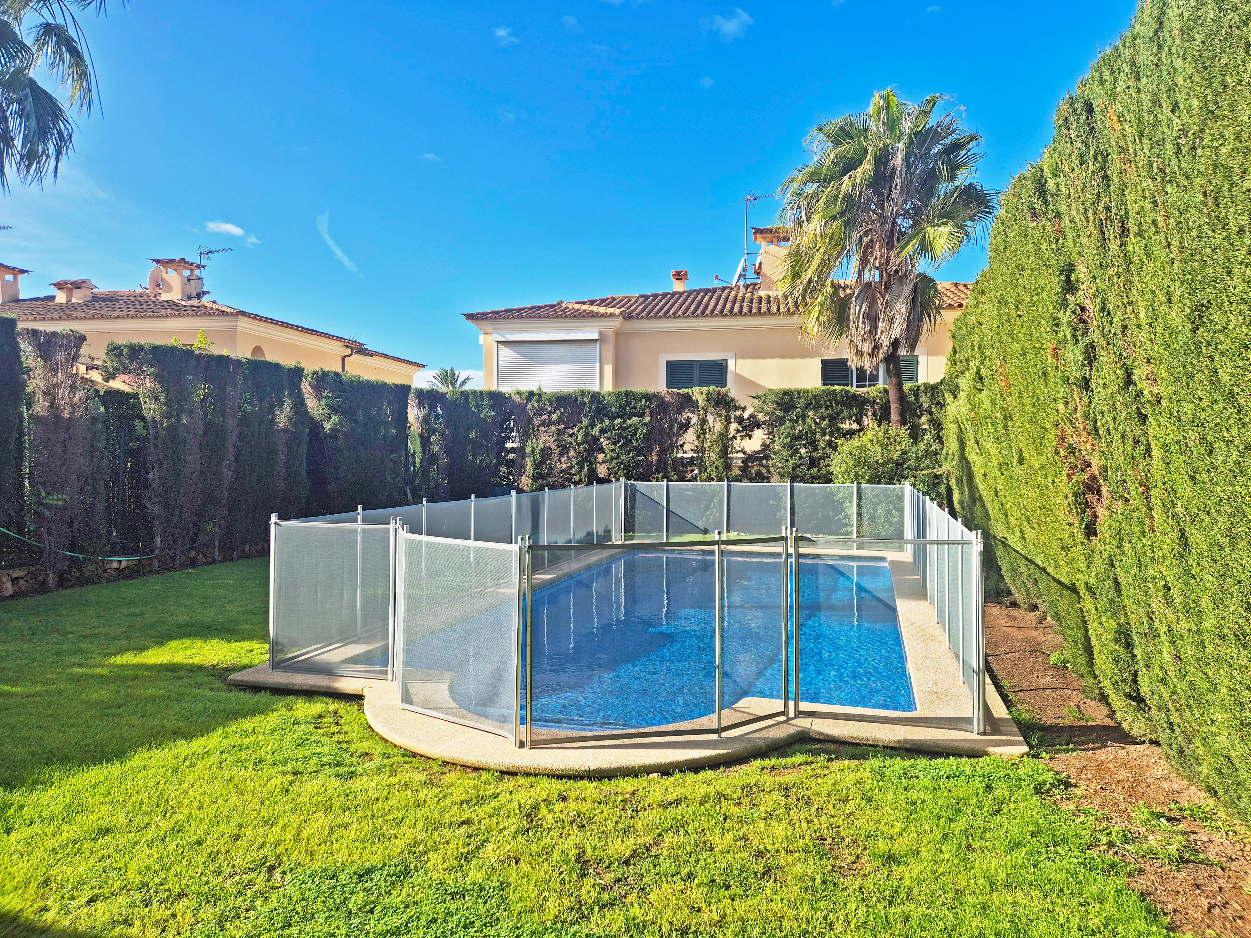 Mediterranean semi-detached villa with pool in Puig de Ros-2