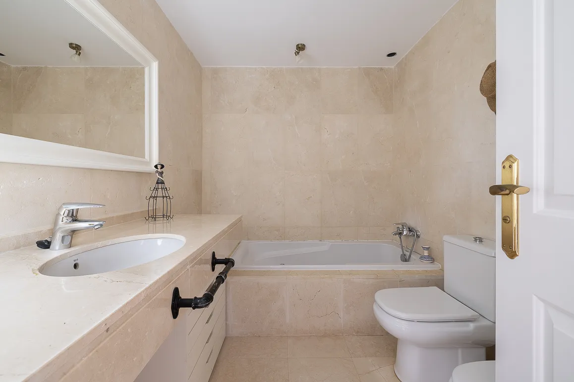 Xallet aparellat amb piscina a Puig de Ros-17