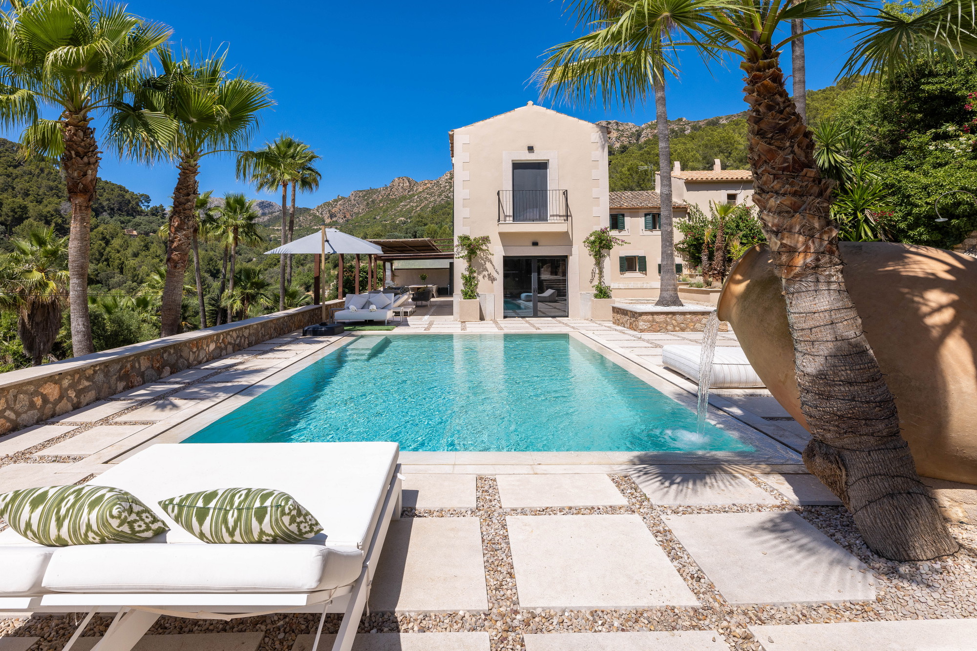 Modern finca in Andratx
