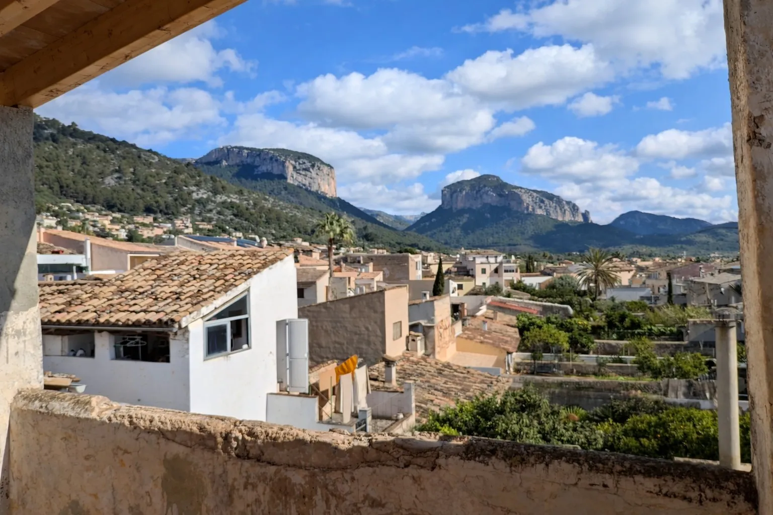 Encantadora casa de poble amb gran potencial i vistes a la muntanya a Alaró-14