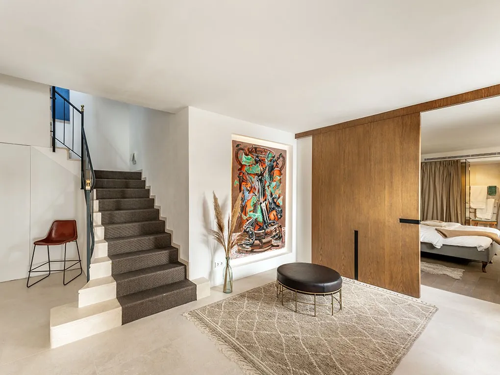 A unique duplex penthouse with spectacular terraces and cathedral views-10