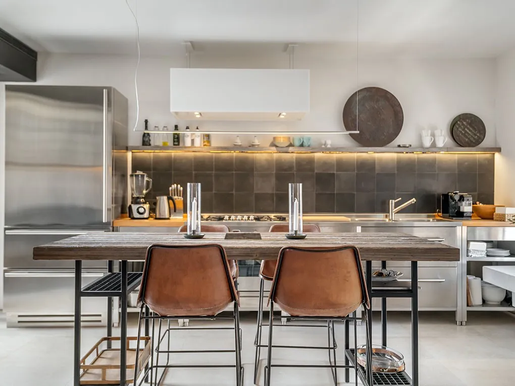 A unique duplex penthouse with spectacular terraces and cathedral views-8