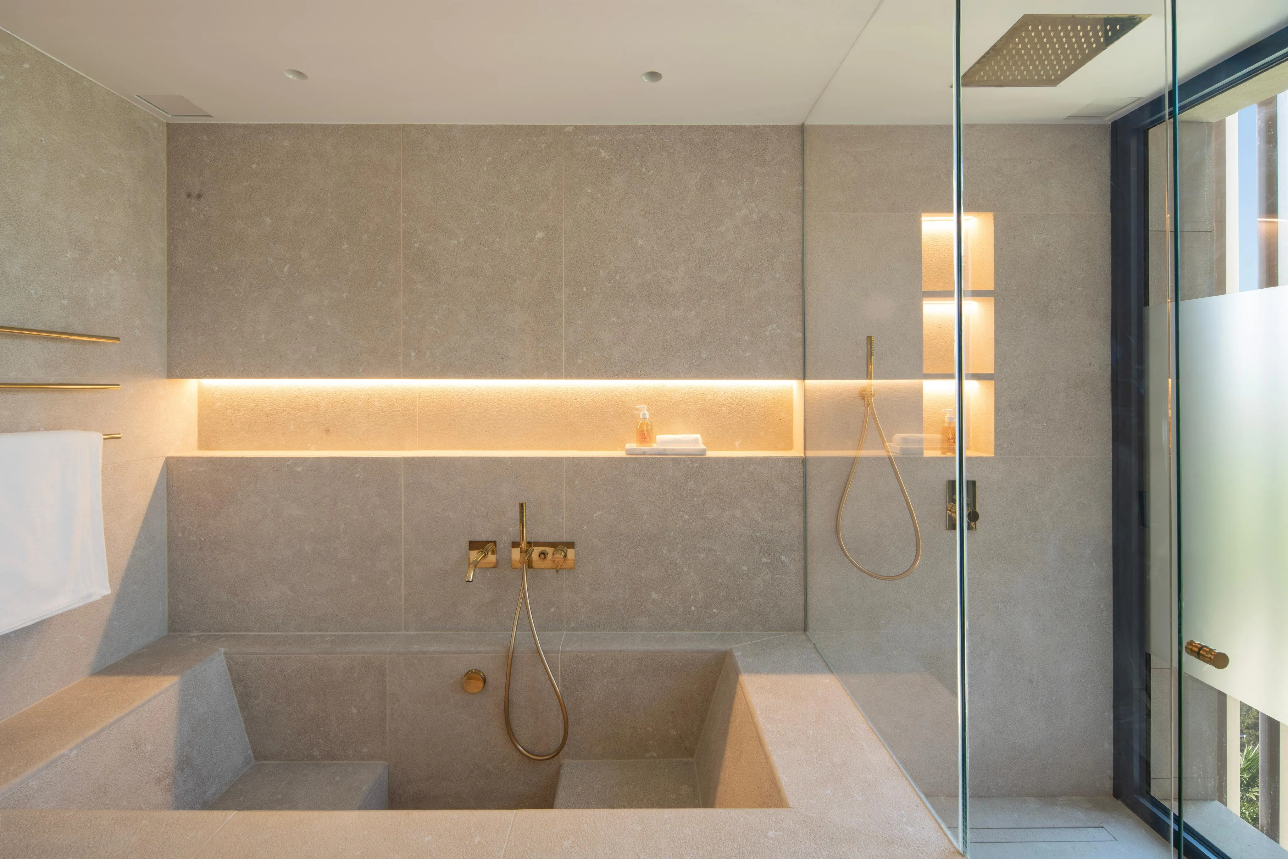 Nueva villa con vistas al mar desde Palma hasta Palmanova-13