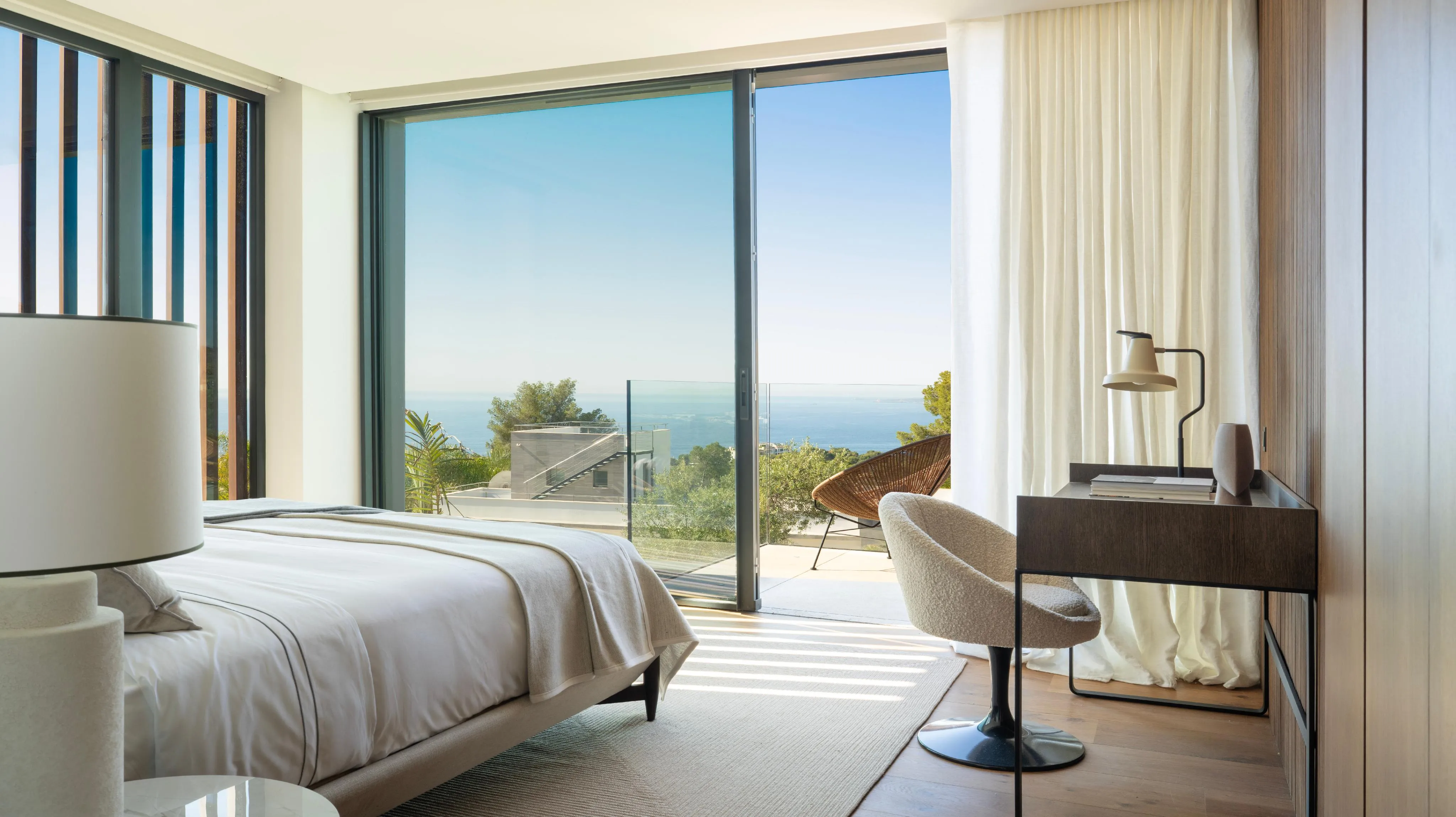 Nueva villa con vistas al mar desde Palma hasta Palmanova-14