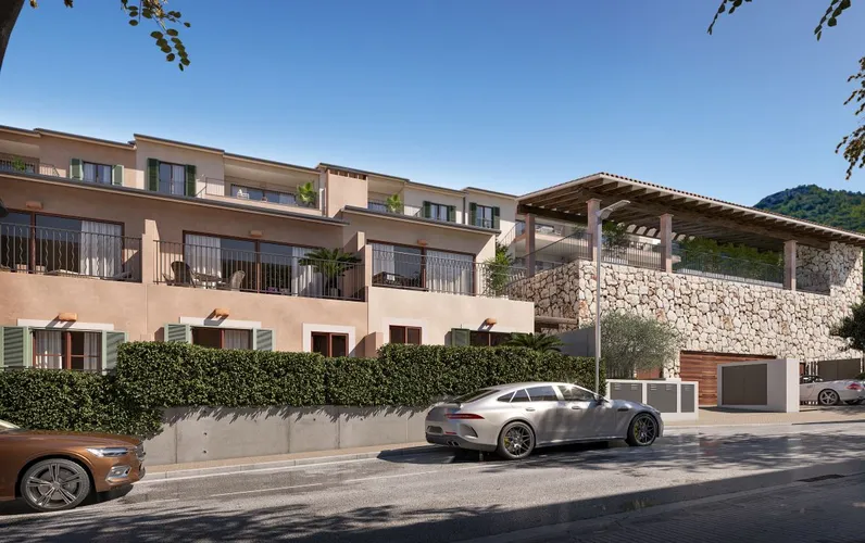 Modern townhouse with community pool near the beach