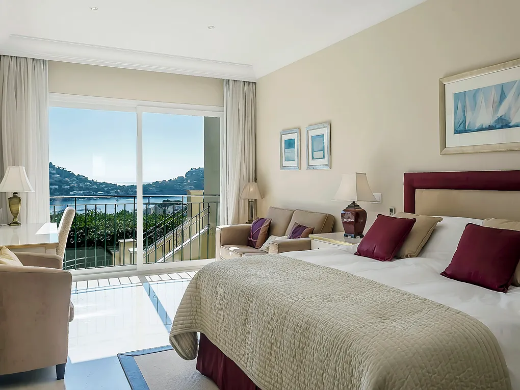 Elegant Vila amb vista al mar i al port-7