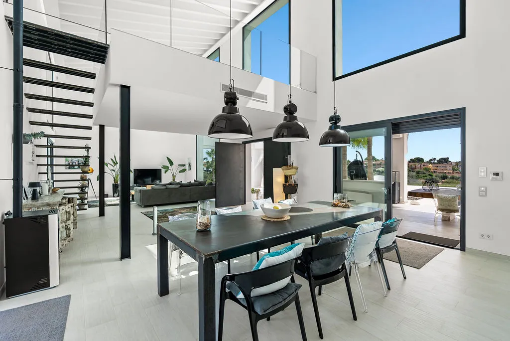 Luksuriøs finca i moderne villastil nær havet-5