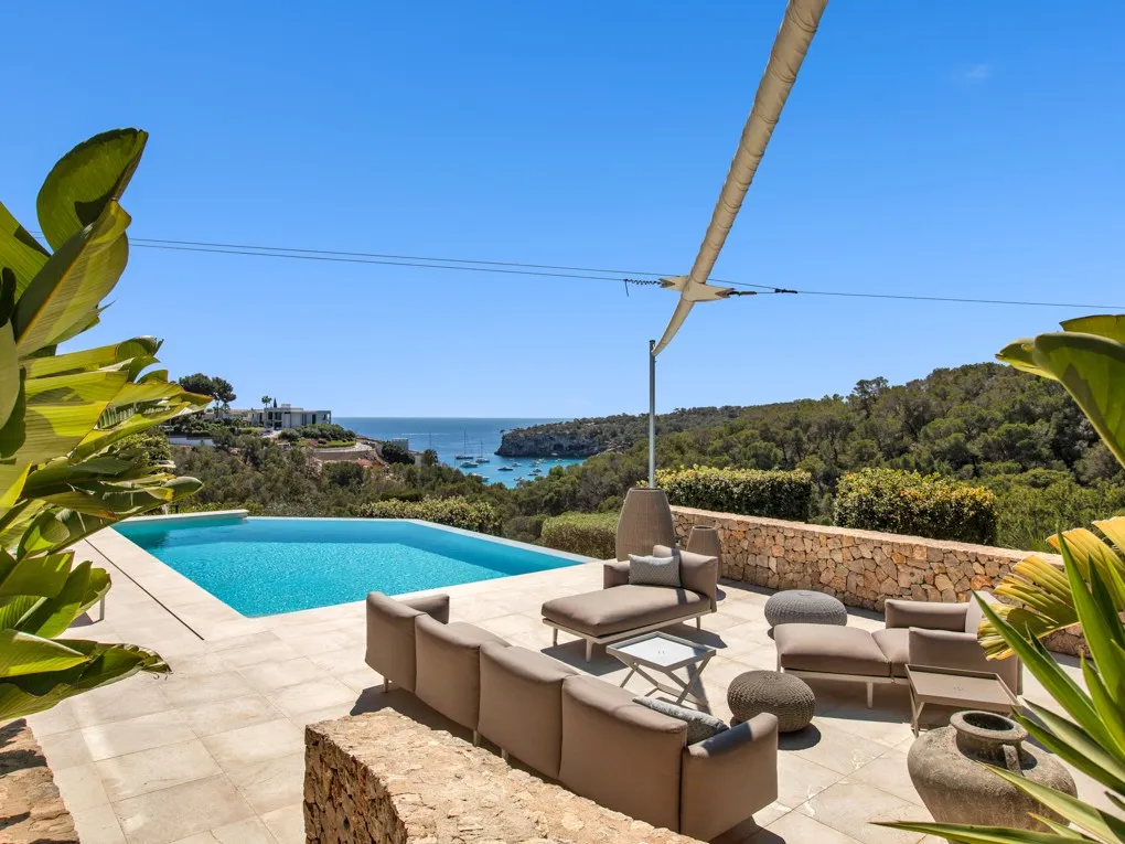 Espectacular villa con vistas al mar y cerca de la playa de Portals Vells-19
