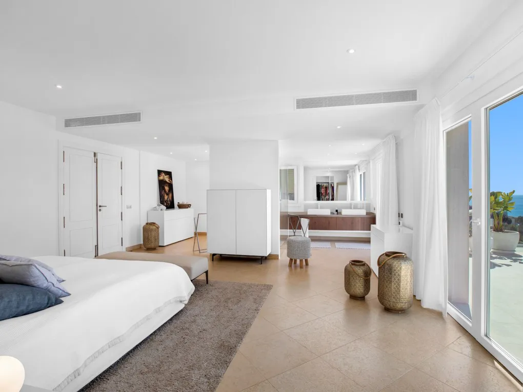 Spektakularna willa z widokiem na morze i blisko plaży Portals Vells-13