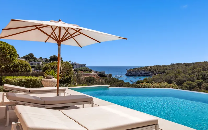 Spektakuläre Villa mit Meerblick und in der Nähe des Strandes von Portals Vells