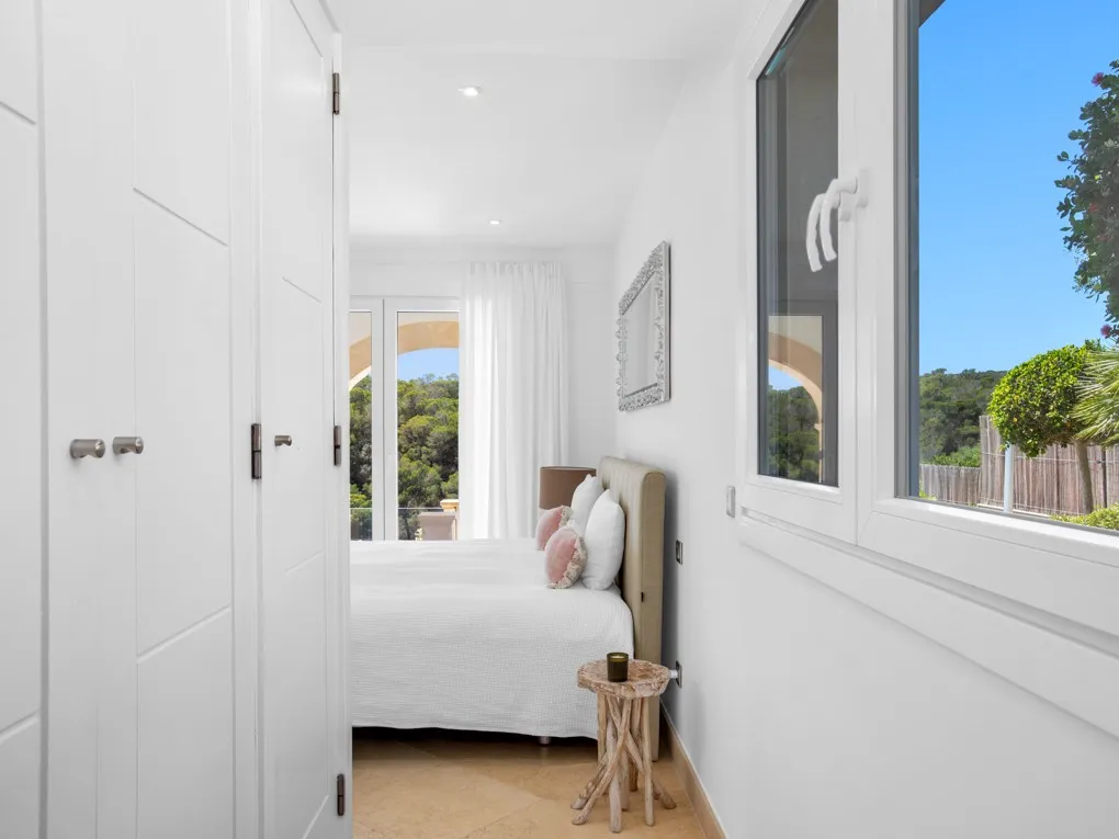 Espectacular villa con vistas al mar y cerca de la playa de Portals Vells-17