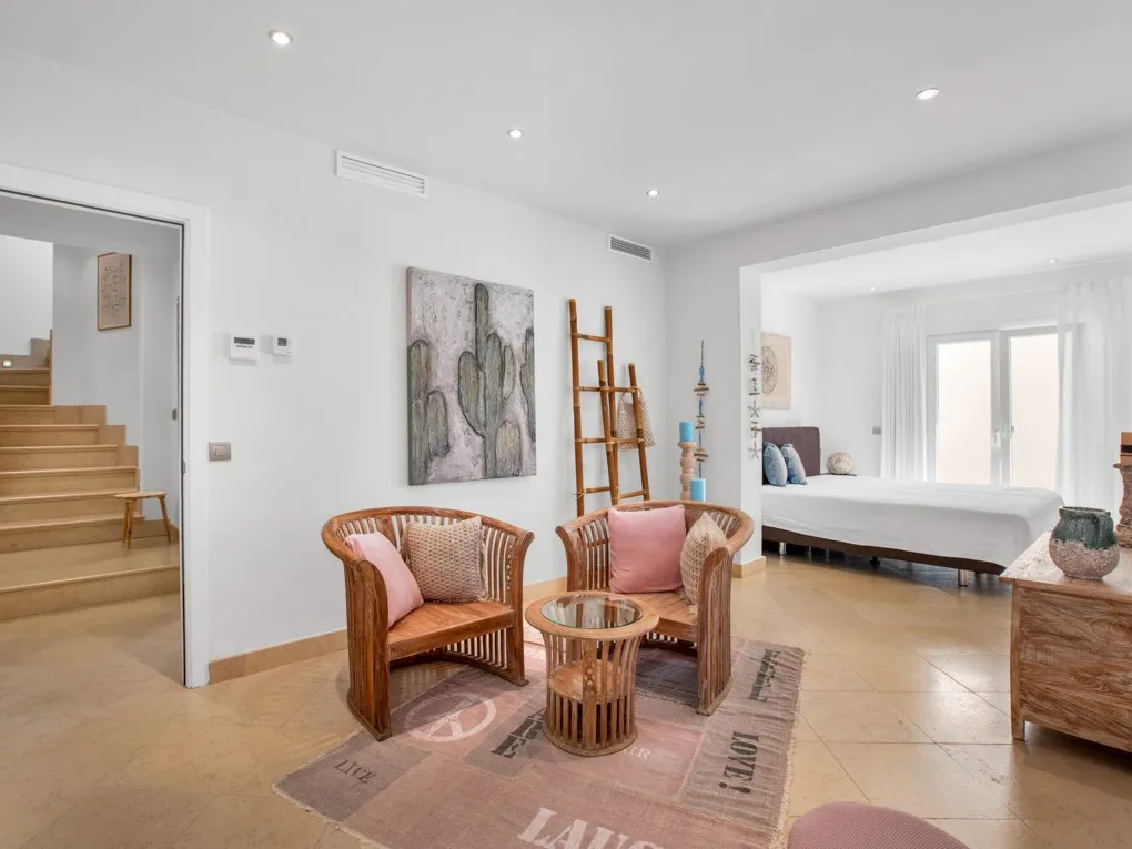 Espectacular villa con vistas al mar y cerca de la playa de Portals Vells-16