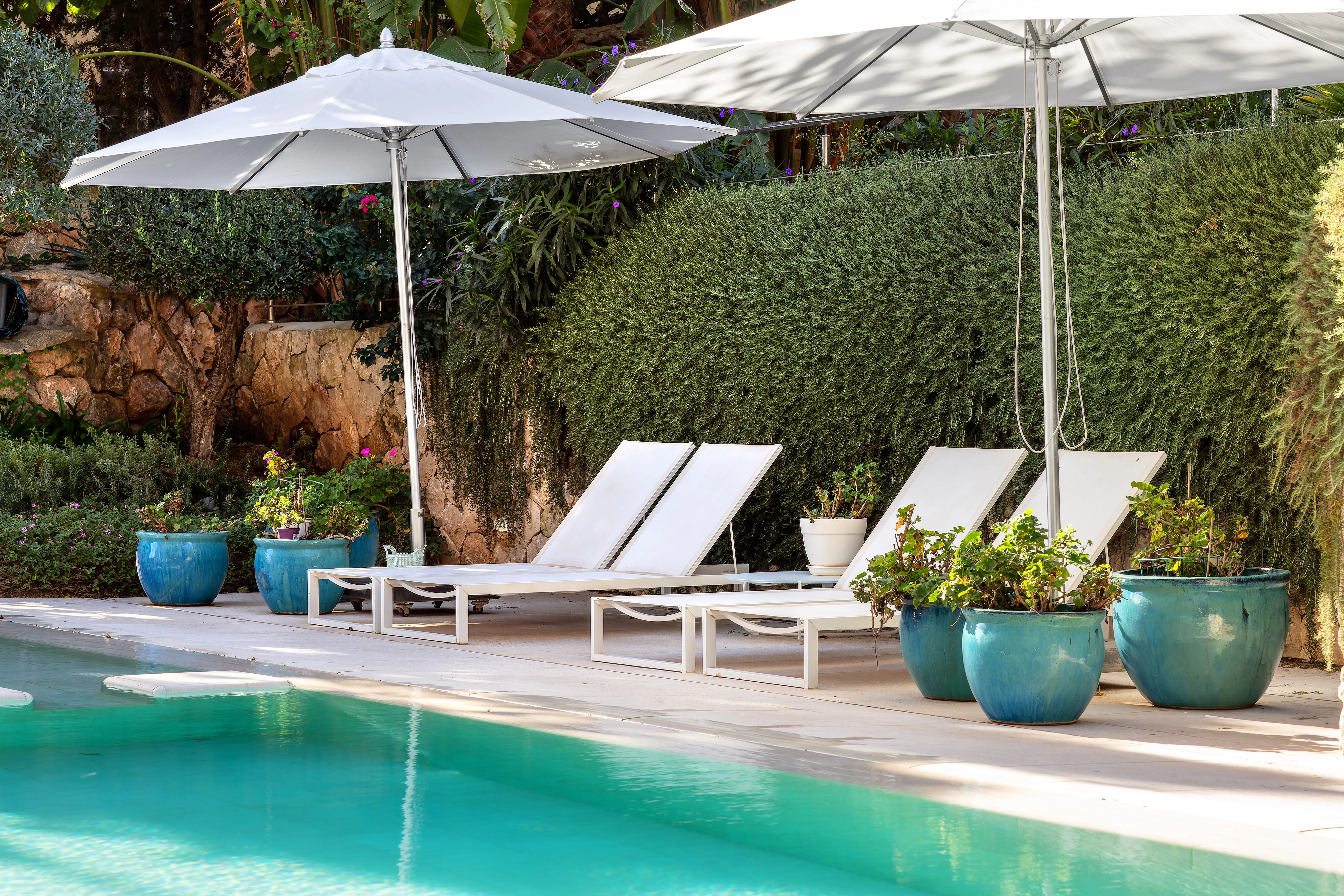 Exclusive jewel in a very good location with sea views in Cas Catala-16