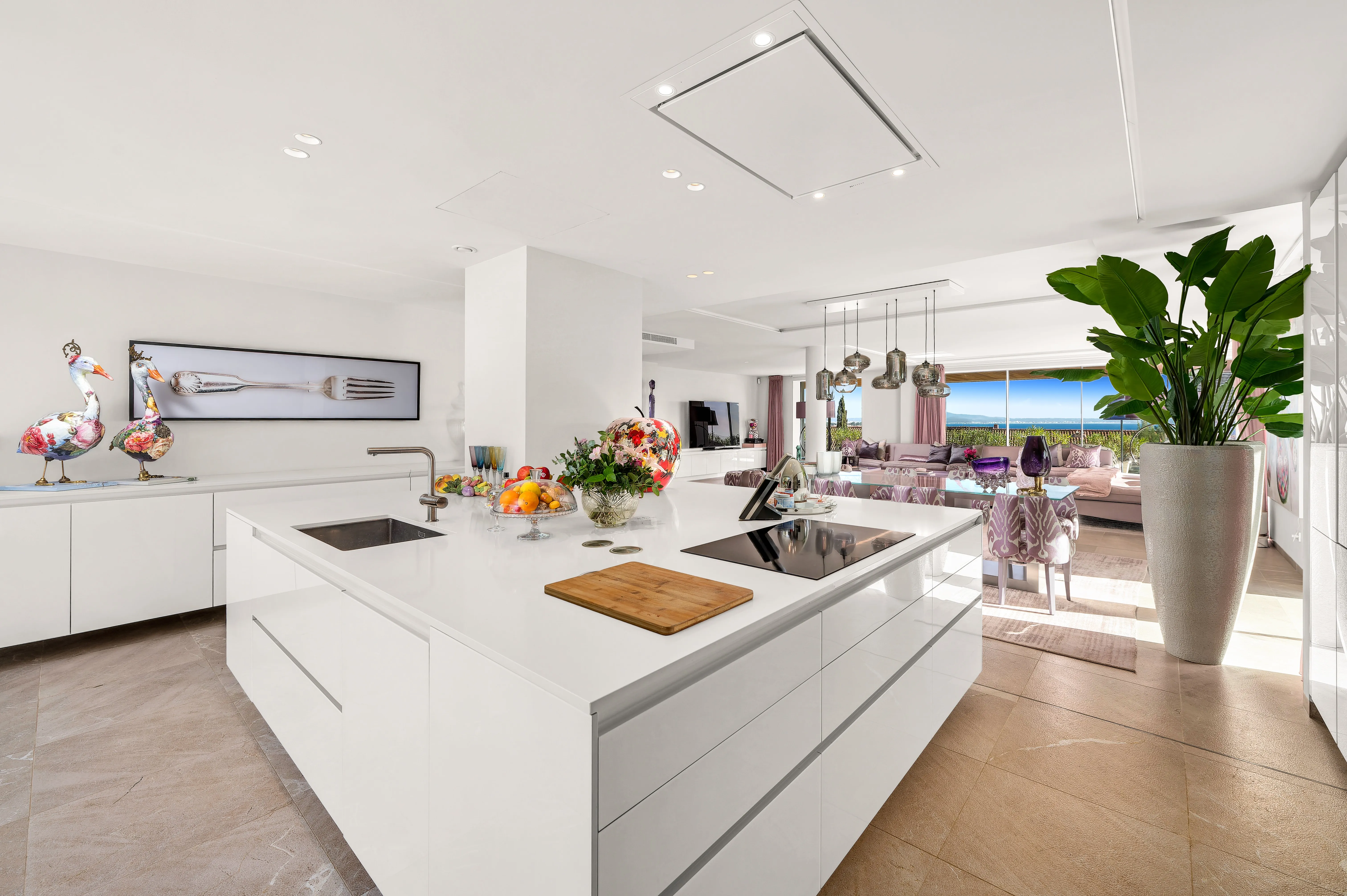 Exclusive jewel in a very good location with sea views in Cas Catala-4