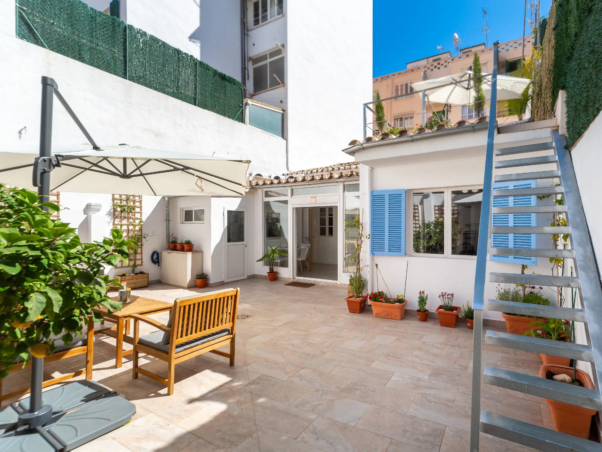 Exclusiva casa reformada con encanto Histórico en Santa Catalina-15