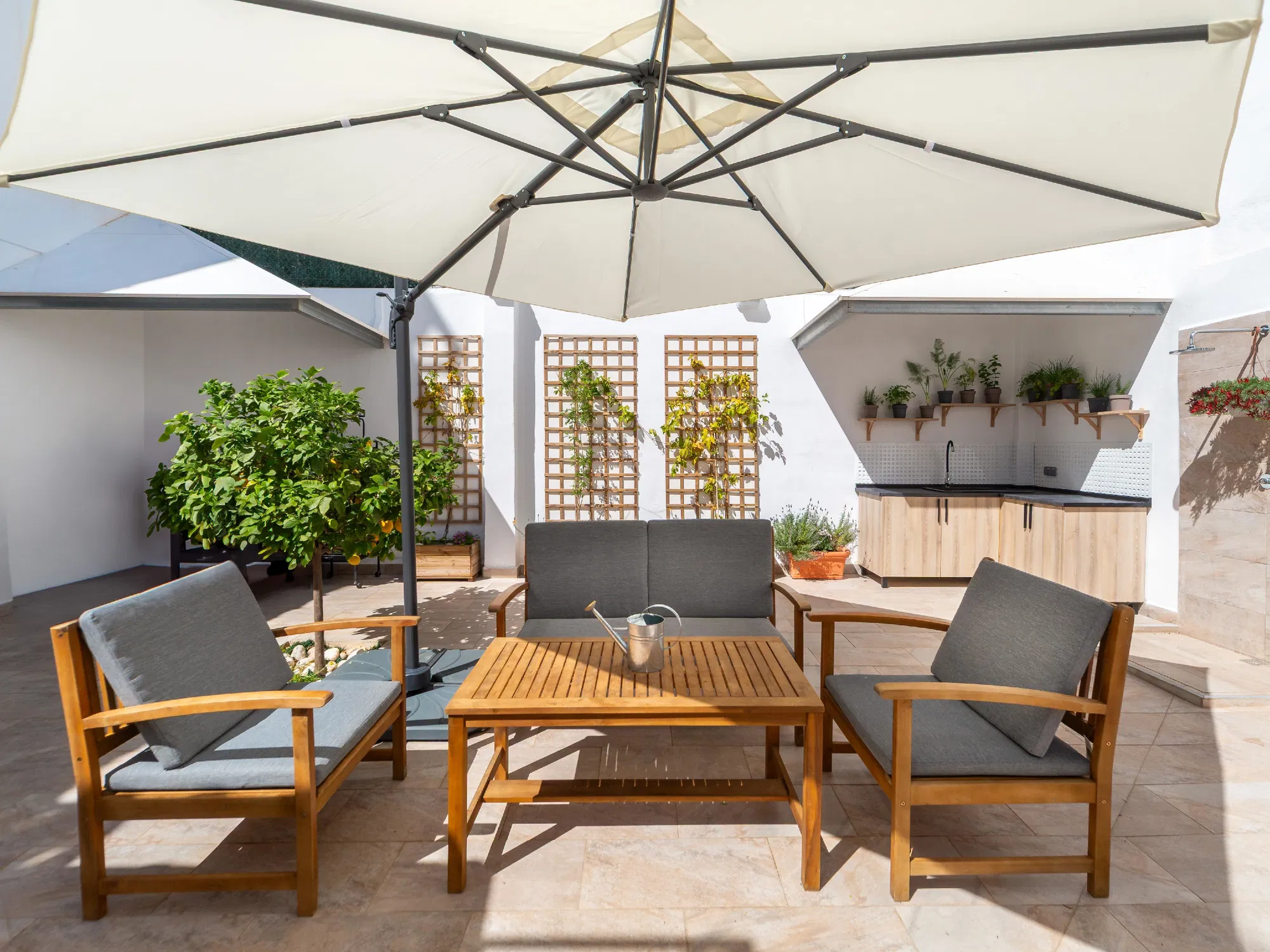 Exclusiva casa reformada con encanto Histórico en Santa Catalina-1