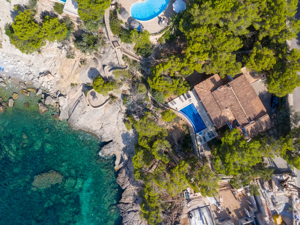 Unique frontline building plot with sea access-8