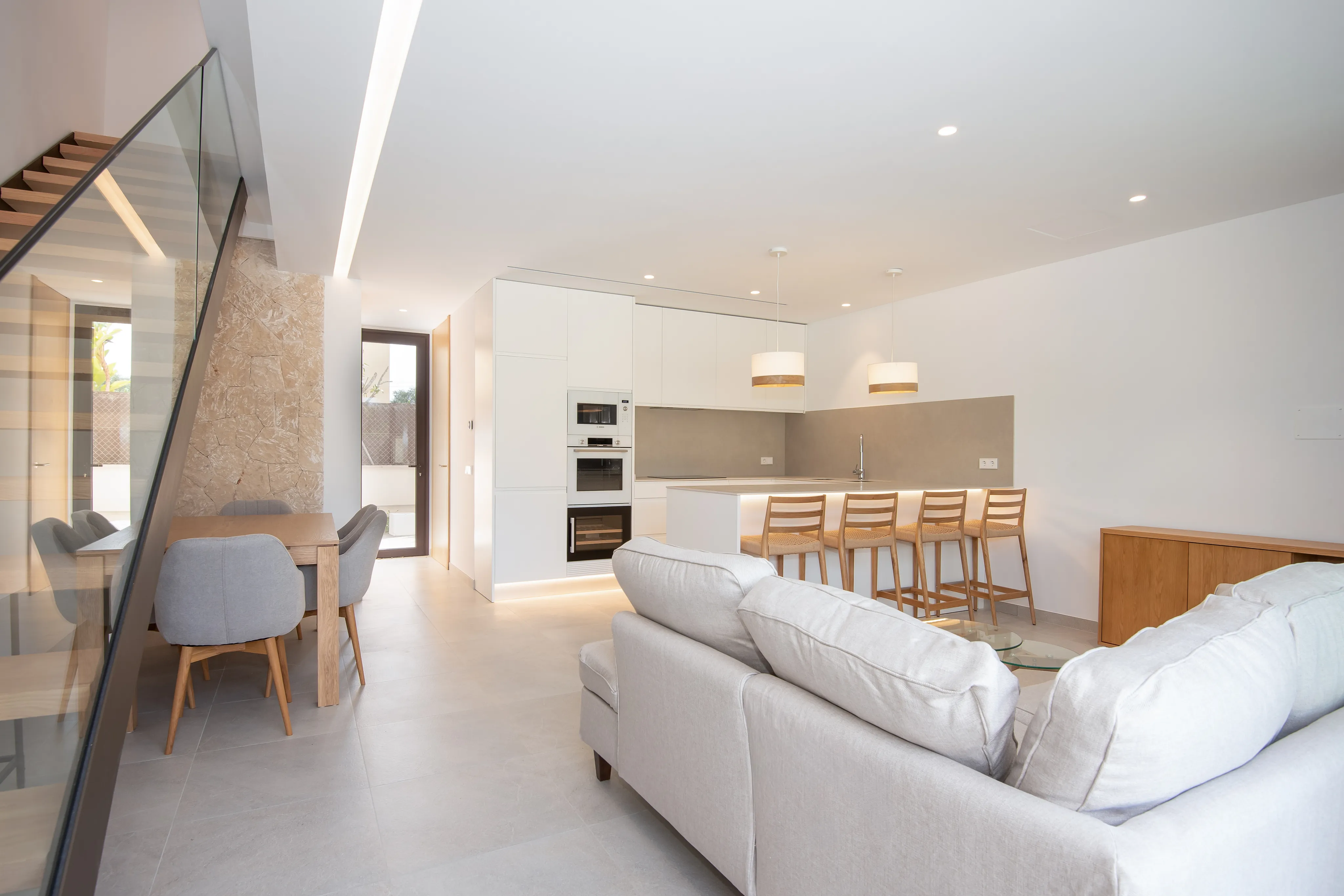 Spektakulärt nybyggt radhus i S'Estanyol-9