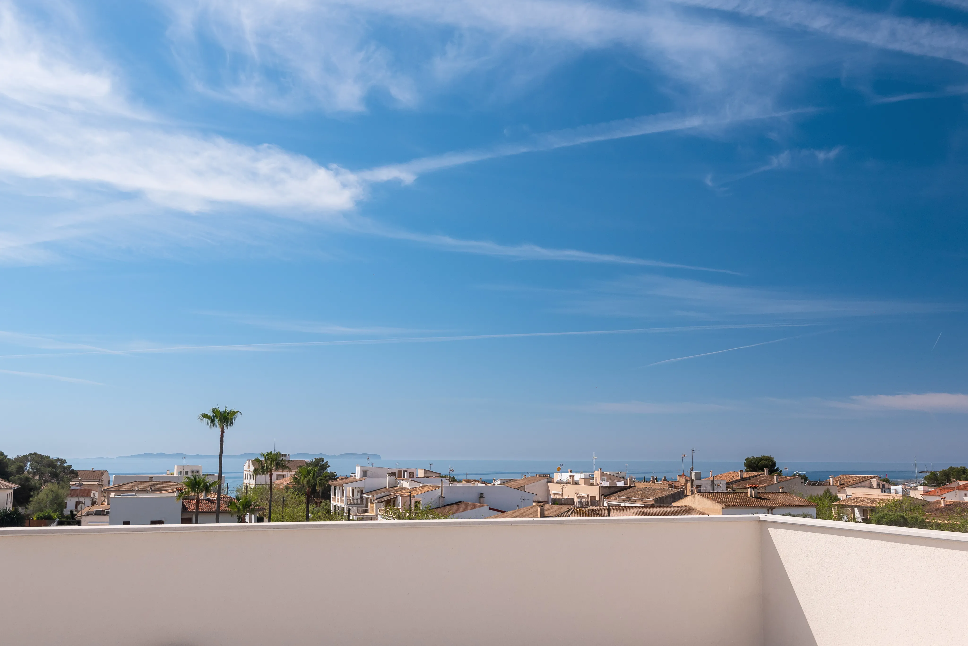 Spektakulärt nybyggt radhus i S'Estanyol-16